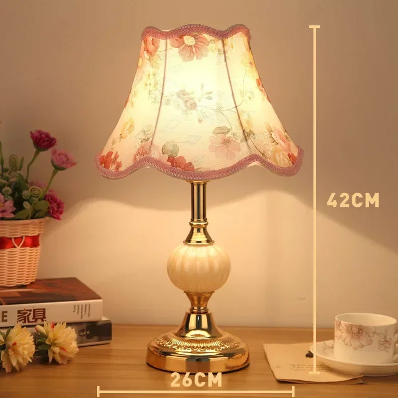 Retro Art Table Lamp